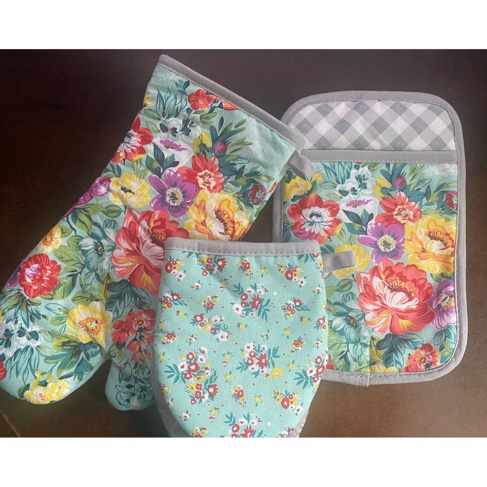 Pioneer Woman 3-Piece Kitchen Set Sweet Romance - Oven Mitts Potholder